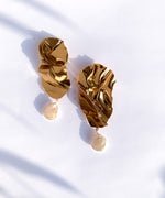 The Foil Pearl Earrings 02