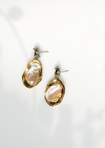 Pebble Baroque Pearl Earrings